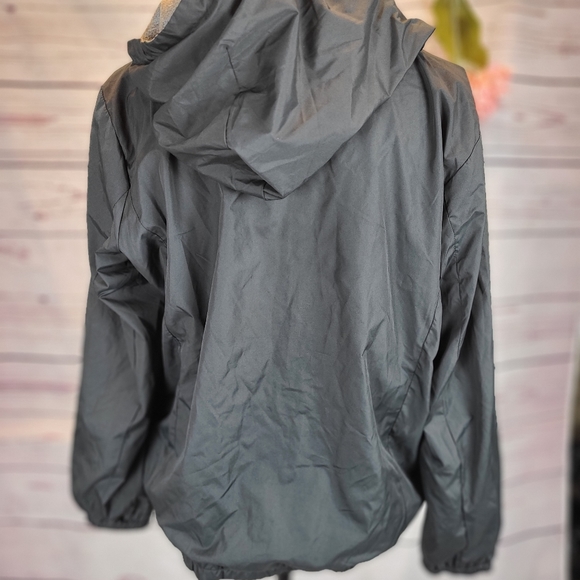 Voyage Hooded Windbreaker NWT - Picture 3 of 5